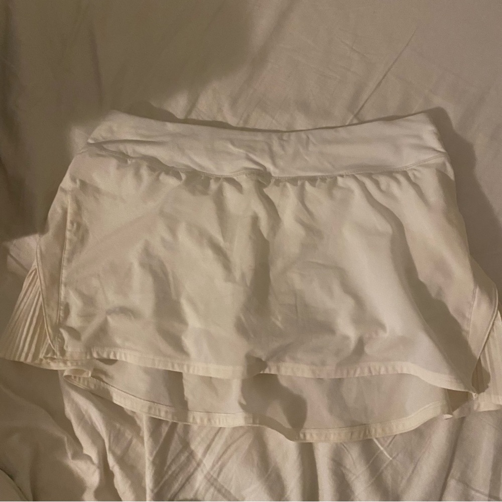 Lululemon pleat skirt size 10